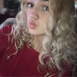 Meet your Posher, Shellie